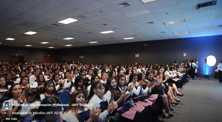 Imposición de Mandiles 2025